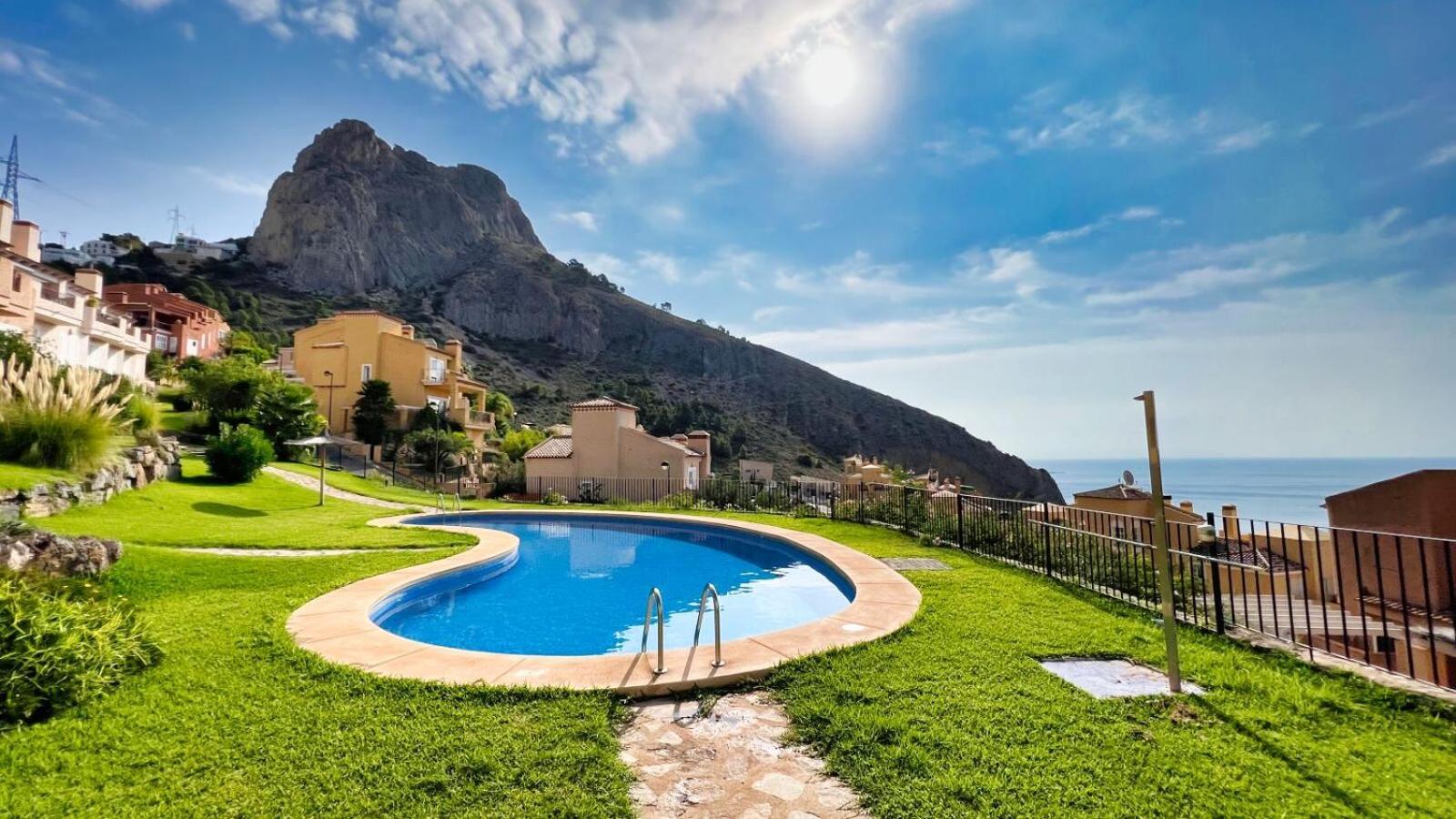 Charming Townhouse With Sea Views & Pool In Altea Villa Calpe Eksteriør billede